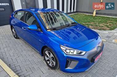 Хэтчбек Hyundai Ioniq 2017 в 