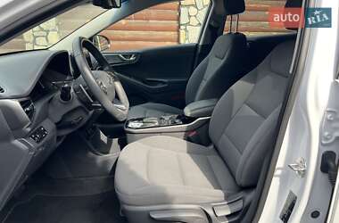 Лифтбек Hyundai Ioniq 2020 в 