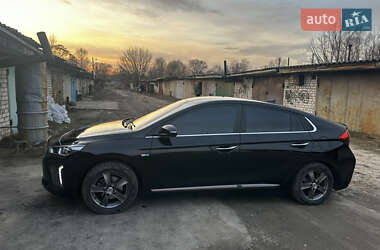 Хетчбек Hyundai Ioniq 2017 в Шостці