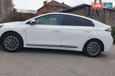 Лифтбек Hyundai Ioniq 2019 в 