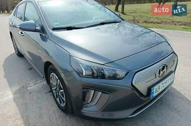 Хэтчбек Hyundai Ioniq 2019 в 