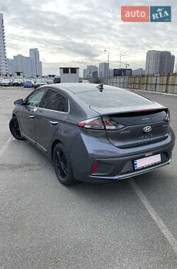Лифтбек Hyundai Ioniq 2020 в 