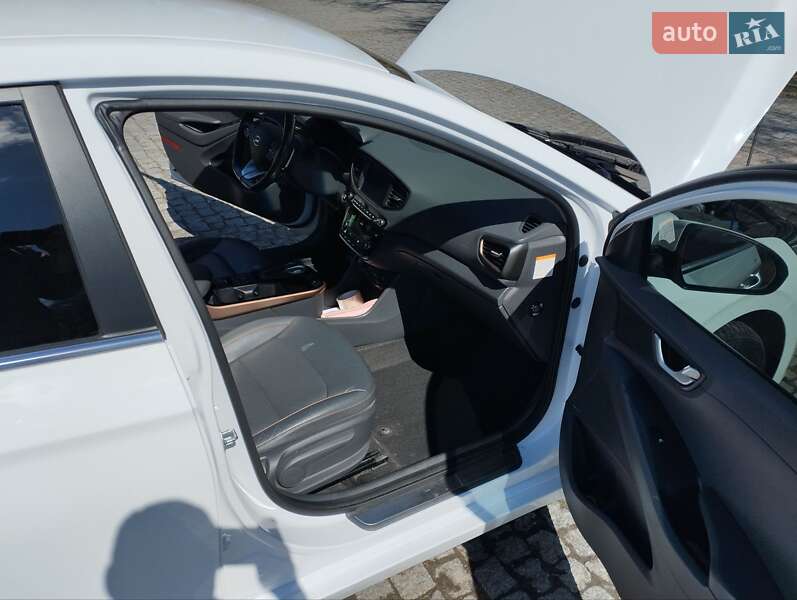 Хетчбек Hyundai Ioniq 2019 в Львові