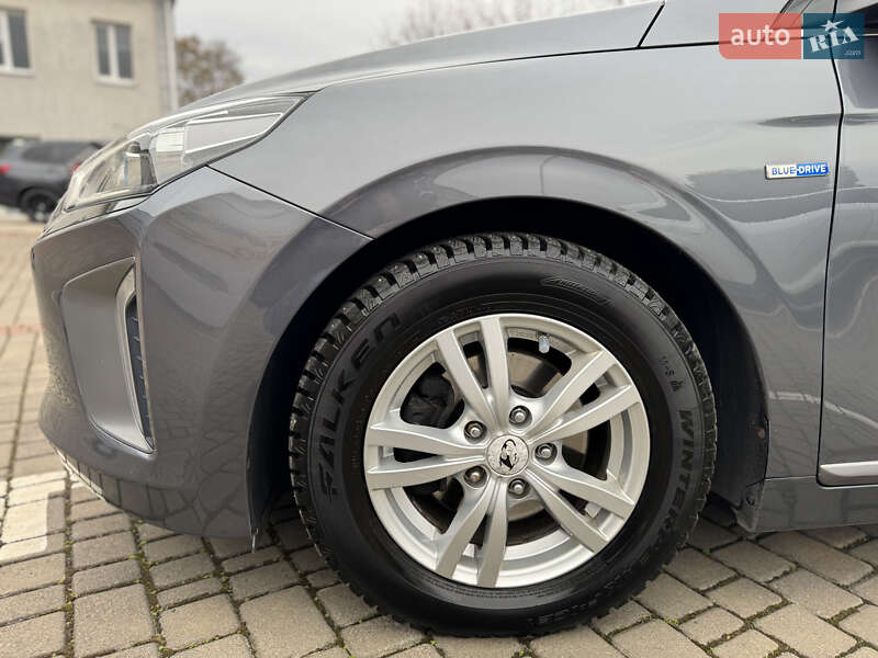 Хетчбек Hyundai Ioniq 2016 в Луцьку