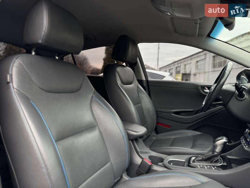 Хетчбек Hyundai Ioniq 2016 в Луцьку