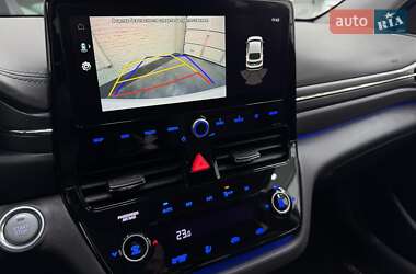 Хэтчбек Hyundai Ioniq 2019 в 