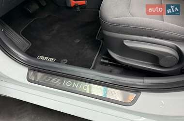 Хэтчбек Hyundai Ioniq 2019 в 