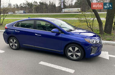 Лифтбек Hyundai Ioniq 2019 в Киеве