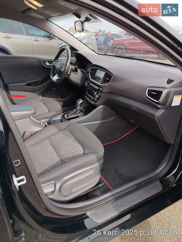 Хэтчбек Hyundai Ioniq 2018 в Обухове