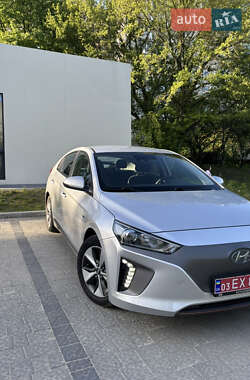 Хетчбек Hyundai Ioniq 2018 в 