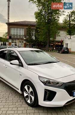 Хетчбек Hyundai Ioniq 2018 в Івано-Франківську