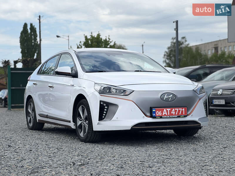 Хетчбек Hyundai Ioniq 2018 в Бердичеві