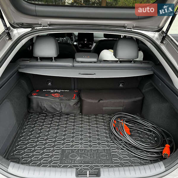 Ліфтбек Hyundai Ioniq 2021 в Львові