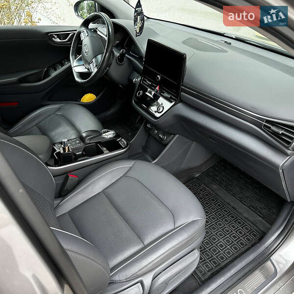 Ліфтбек Hyundai Ioniq 2021 в Львові