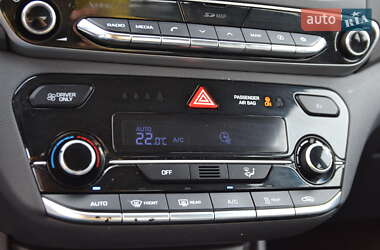 Хэтчбек Hyundai Ioniq 2016 в 