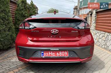 Ліфтбек Hyundai Ioniq 2019 в 