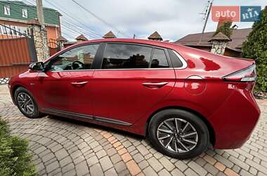 Ліфтбек Hyundai Ioniq 2019 в 