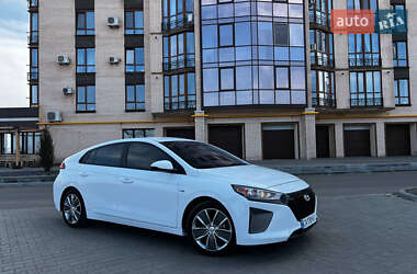 Ліфтбек Hyundai Ioniq 2019 в 