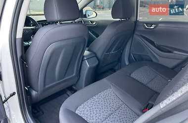 Ліфтбек Hyundai Ioniq 2019 в 