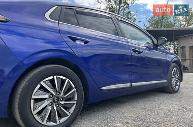 Лифтбек Hyundai Ioniq 2020 в 