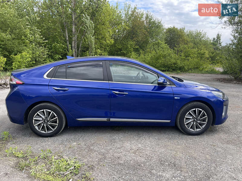 Ліфтбек Hyundai Ioniq 2020 в Тернополі