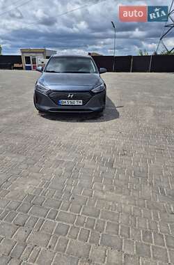 Хэтчбек Hyundai Ioniq 2019 в 