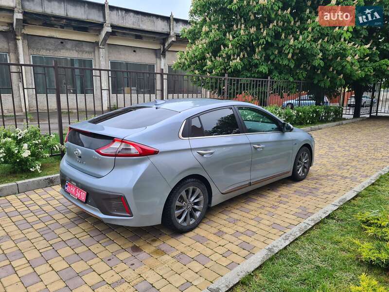 Хэтчбек Hyundai Ioniq 2018 в Виннице
