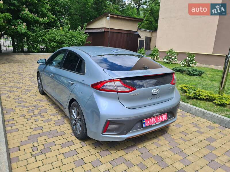 Хэтчбек Hyundai Ioniq 2018 в Виннице