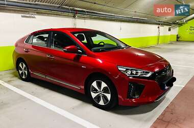 Хэтчбек Hyundai Ioniq 2018 в Киеве