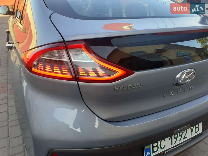 Хэтчбек Hyundai Ioniq 2018 в Владимире фото 3 Хэтчбек Hyundai Ioniq 2018 в Владимире