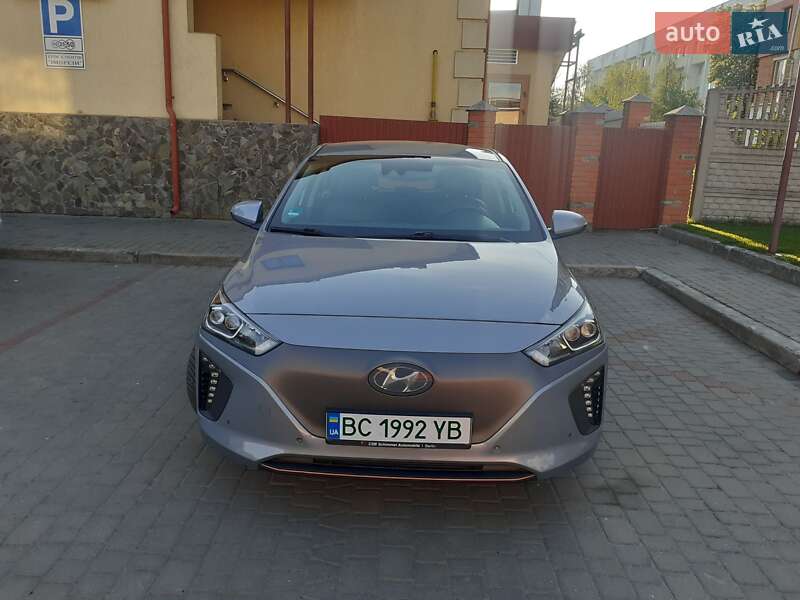 Хэтчбек Hyundai Ioniq 2018 в Владимире фото 8 Хэтчбек Hyundai Ioniq 2018 в Владимире