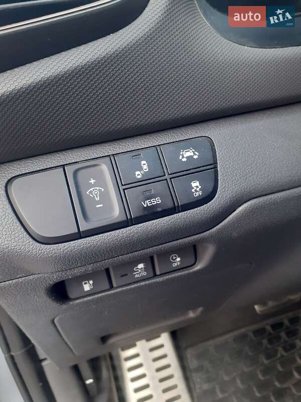 Хэтчбек Hyundai Ioniq 2018 в Владимире фото 24 Хэтчбек Hyundai Ioniq 2018 в Владимире