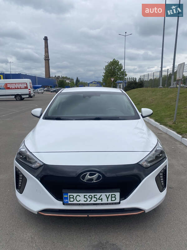 Хетчбек Hyundai Ioniq 2018 в Львові