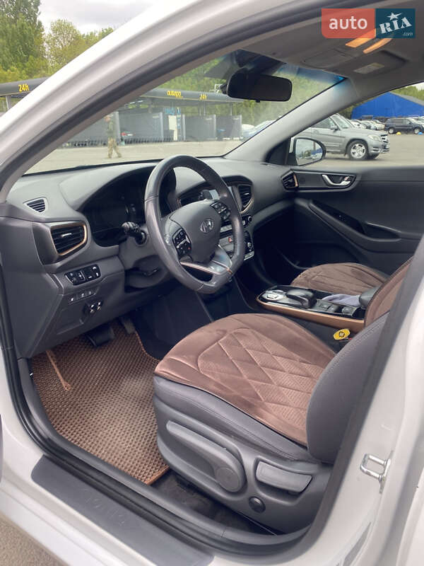 Хетчбек Hyundai Ioniq 2018 в Львові