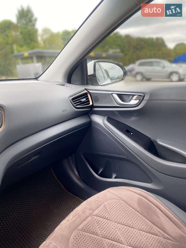Хетчбек Hyundai Ioniq 2018 в Львові