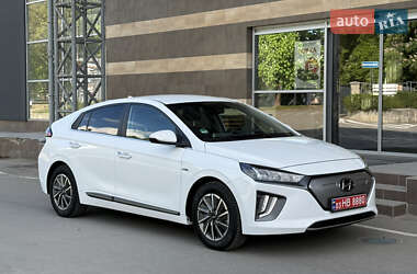 Ліфтбек Hyundai Ioniq 2020 в 