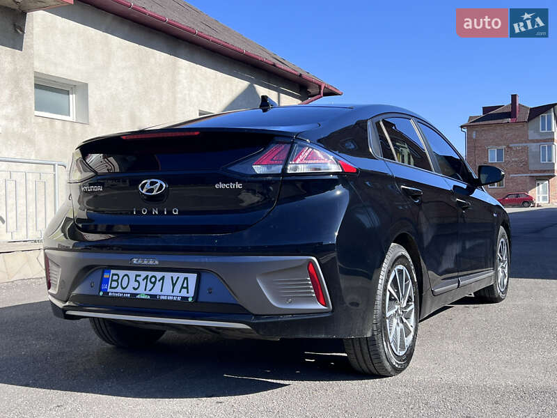 Лифтбек Hyundai Ioniq 2019 в Тернополе