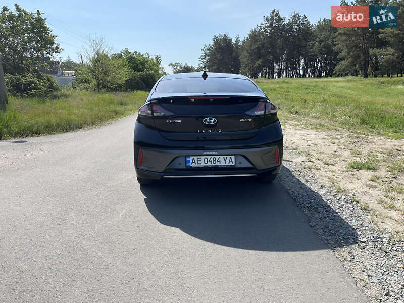 Ліфтбек Hyundai Ioniq 2019 в Павлограді