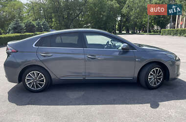 Ліфтбек Hyundai Ioniq 2020 в 