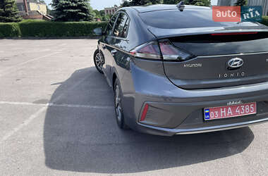 Ліфтбек Hyundai Ioniq 2020 в 