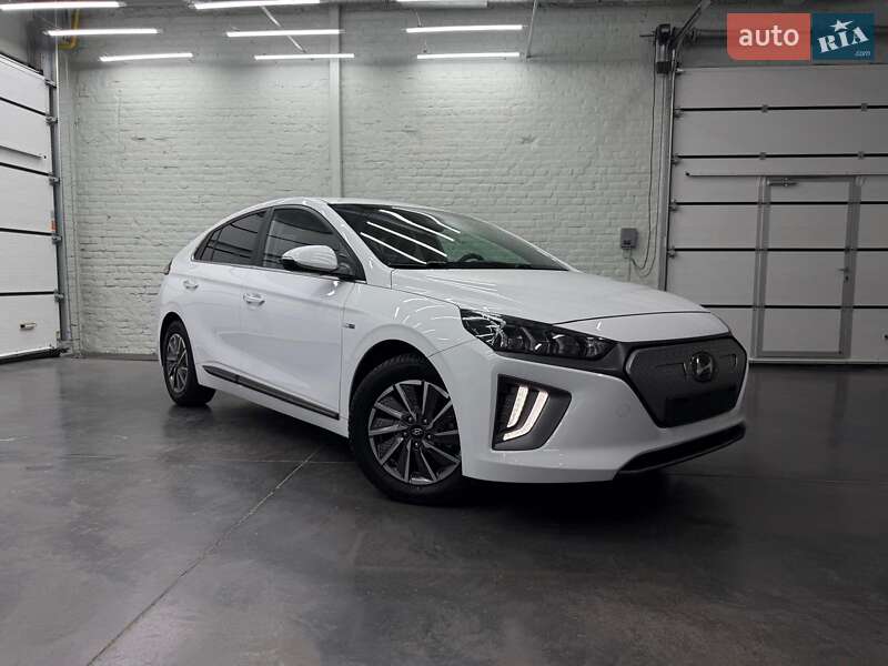 Хэтчбек Hyundai Ioniq 2019 в Луцке