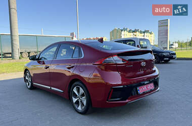 Хэтчбек Hyundai Ioniq 2018 в 