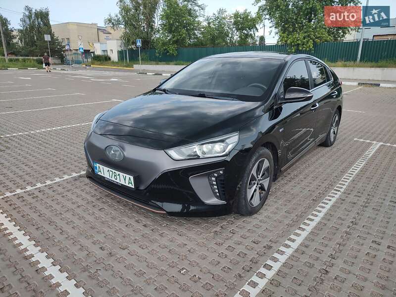 Хэтчбек Hyundai Ioniq 2017 в 