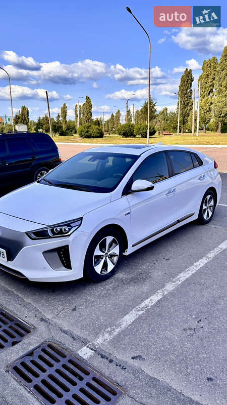 Хэтчбек Hyundai Ioniq 2018 в Кременчуге
