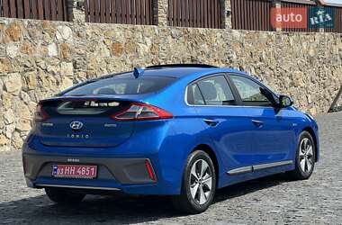Хэтчбек Hyundai Ioniq 2017 в 
