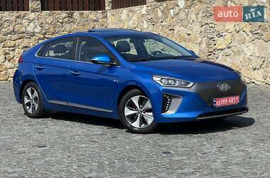 Хэтчбек Hyundai Ioniq 2017 в 