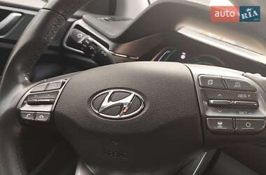 Лифтбек Hyundai Ioniq 2019 в 