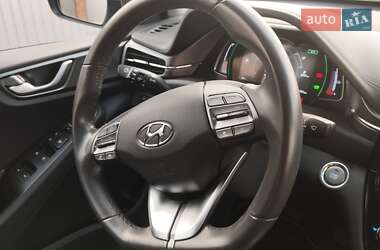 Лифтбек Hyundai Ioniq 2019 в 