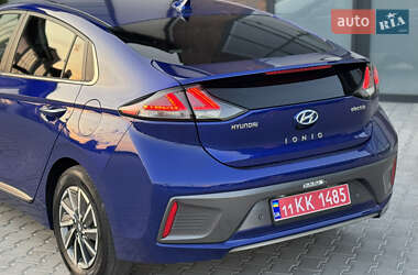 Лифтбек Hyundai Ioniq 2020 в 