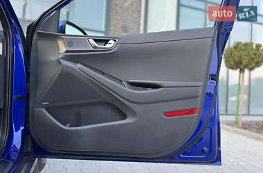 Лифтбек Hyundai Ioniq 2020 в 